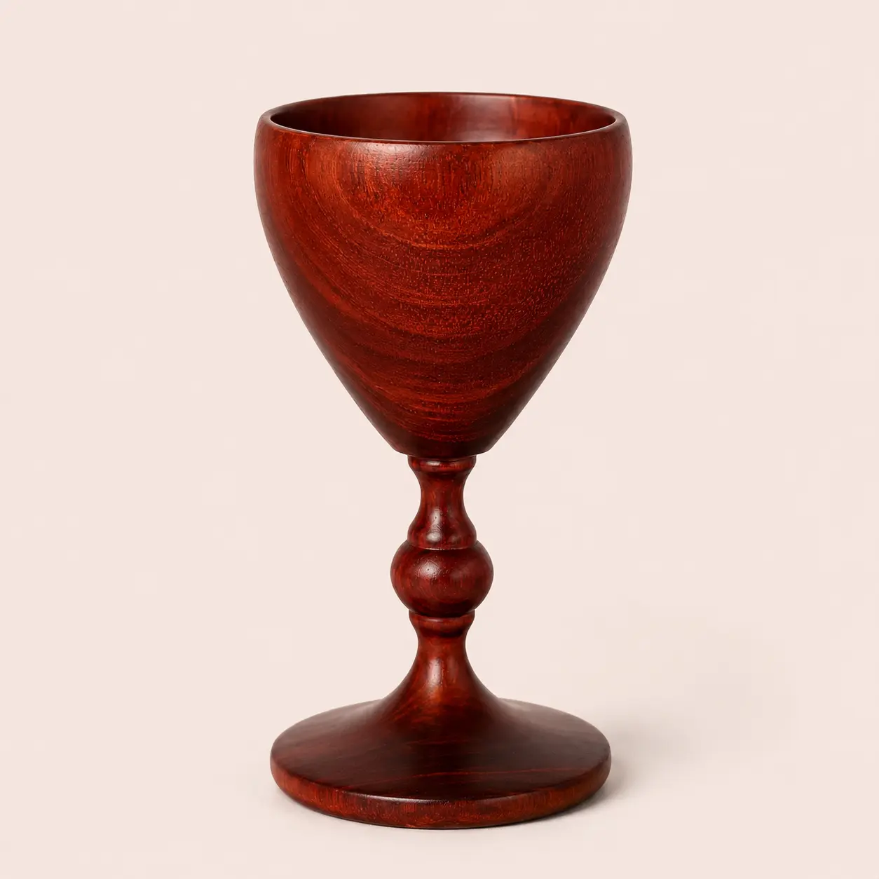 Copa de madera torneada