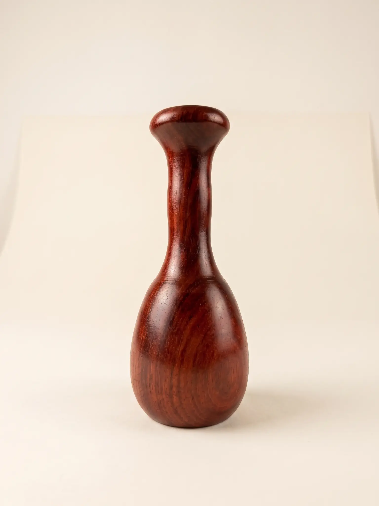 Mazo curvo de madera